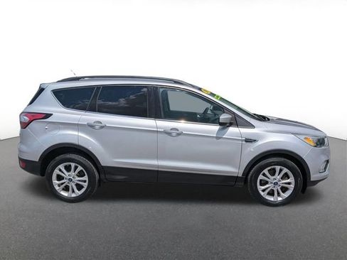 Used 2018 Ford Escape SE AWD/4WD image 2