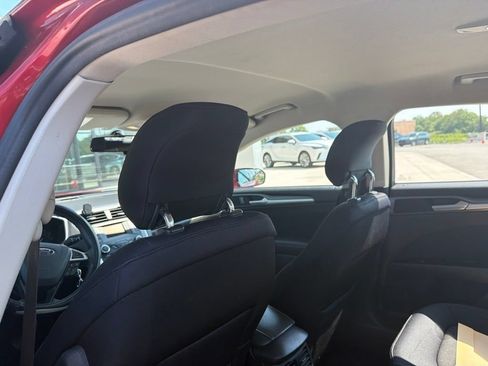 Used 2013 Ford Fusion SE FWD image 21