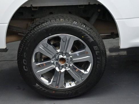 Used 2019 Ford F150 XLT w/ Equipment Group 302A Luxury AWD/4WD image 31
