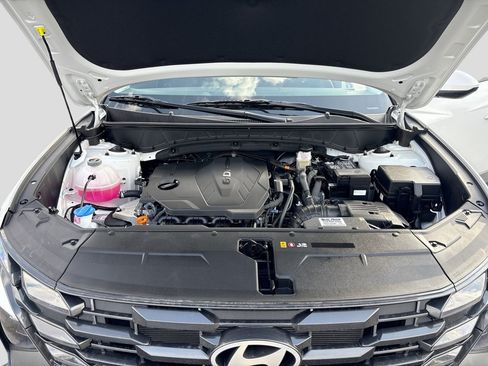 Used 2025 Hyundai Tucson SE AWD/4WD image 11