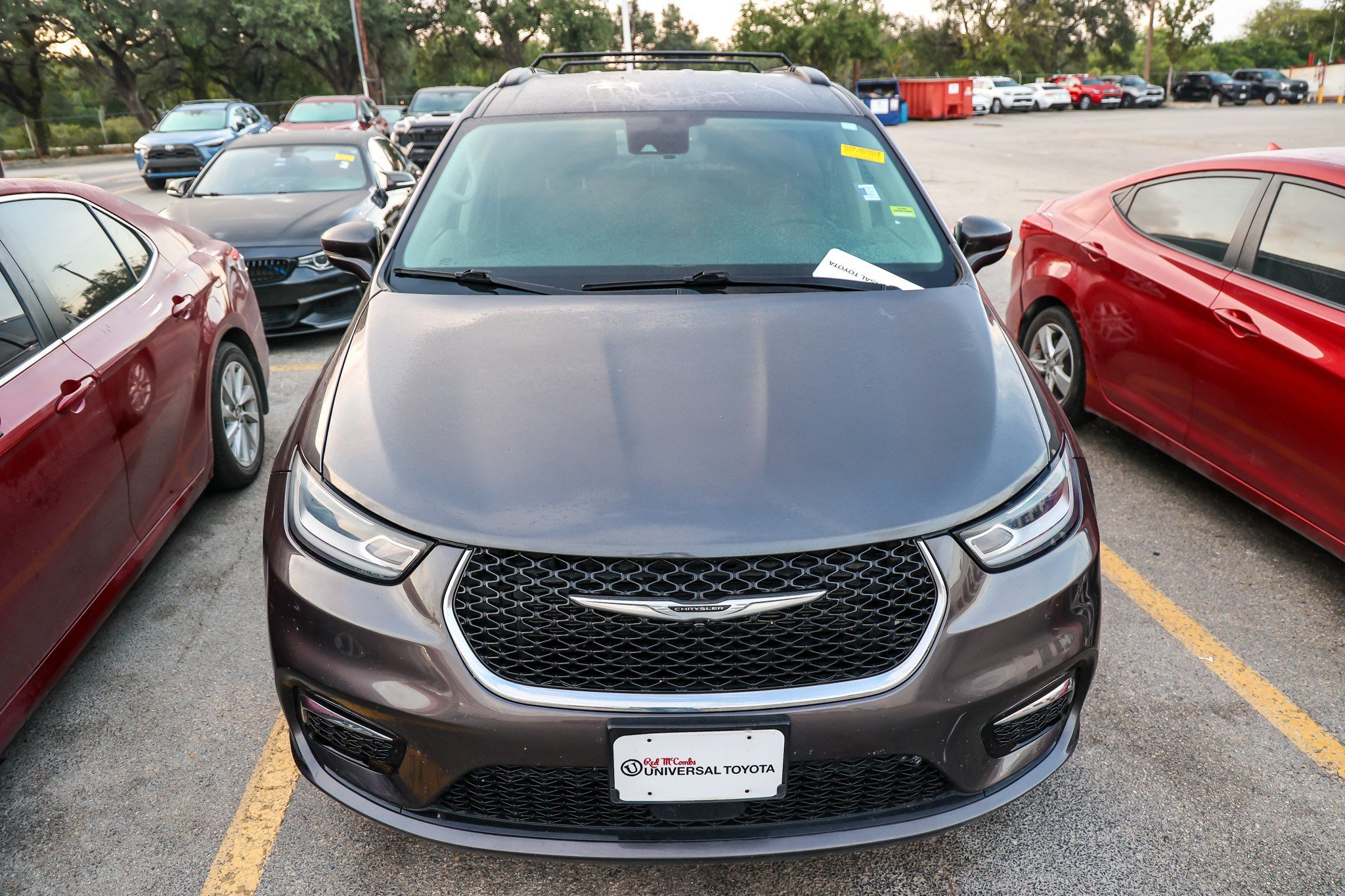 Used 2022 Chrysler Pacifica Touring-L FWD image 5