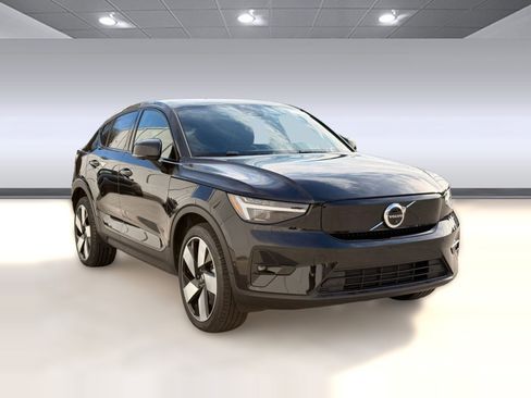 Certified 2023 Volvo C40 P8 Recharge Ultimate image 7