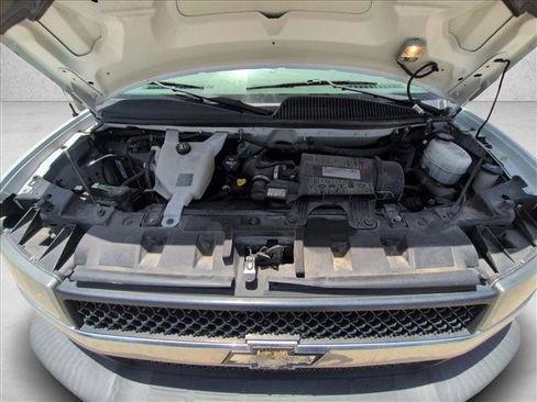 Used 2020 Chevrolet Express 3500 LT w/ LT Preferred Equipment Group RWD image 18