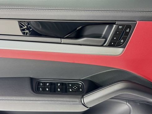 New 2026 Porsche Cayenne Coupe AWD/4WD image 11