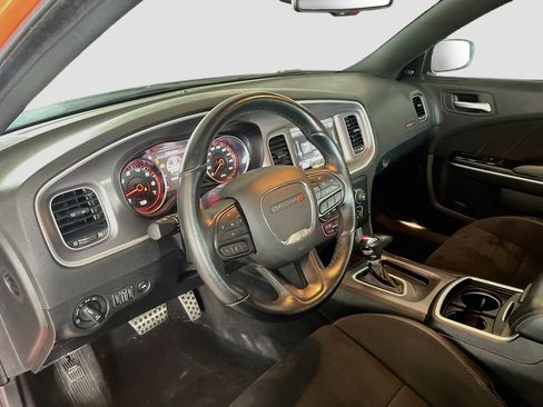 Used 2022 Dodge Charger Scat Pack RWD image 9