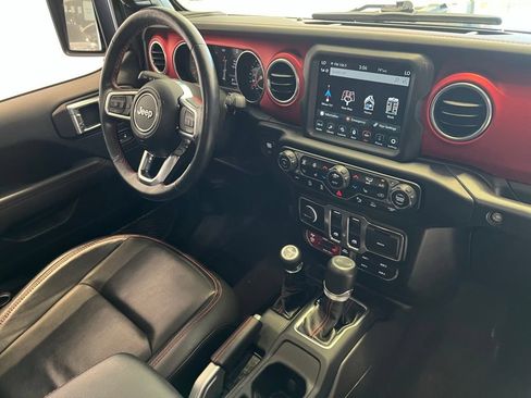 Used 2021 Jeep Wrangler Rubicon AWD/4WD image 32