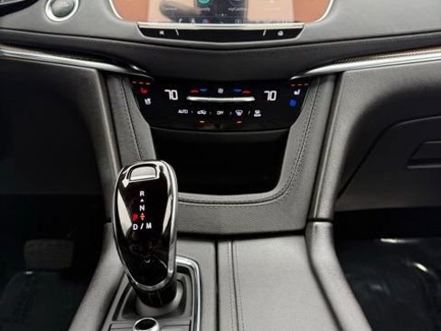 Used 2023 Cadillac XT5 Premium Luxury w/ Platinum Package AWD/4WD image 28