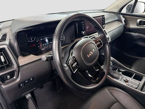 Used 2023 Kia Sorento S AWD/4WD image 12