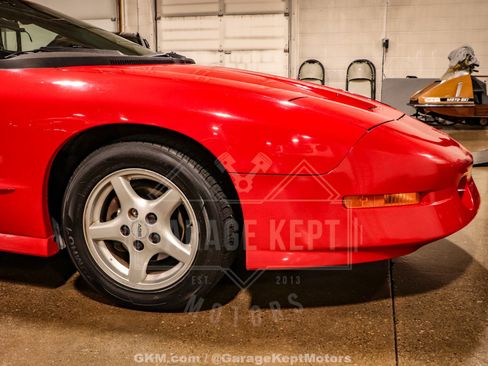 Used 1995 Pontiac Firebird Formula RWD image 62