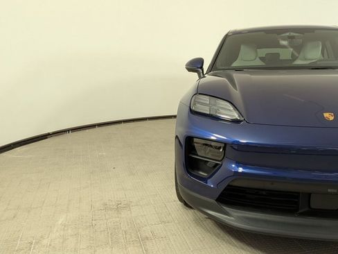 Certified 2024 Porsche Macan 4 Electric AWD/4WD image 12
