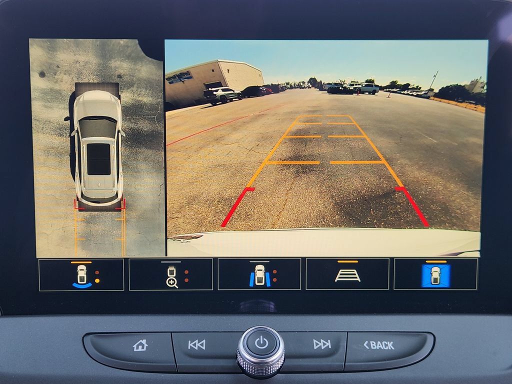 New 2026 Chevrolet Blazer LT w/ Sound & Technology Package FWD image 13