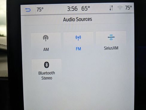 Used 2020 Ford Explorer Platinum w/ Premium Technology Package image 29