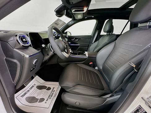 New 2026 Mercedes-Benz GLC 300 image 23