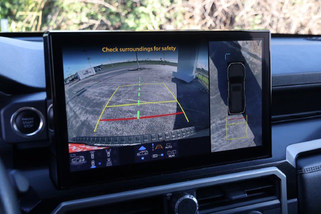 Used 2025 Toyota 4Runner Limited AWD/4WD image 19