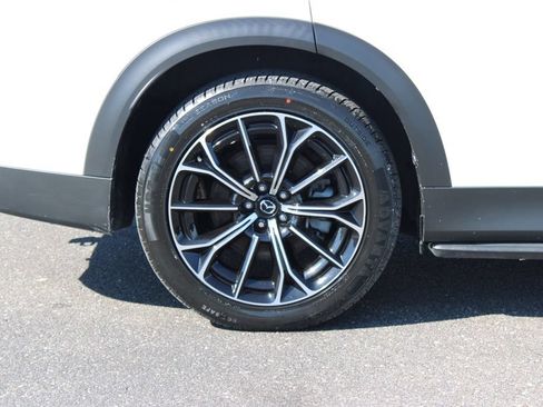 Used 2025 MAZDA CX-70 Plug-In Hybrid w/ Premium Plus AWD/4WD image 11