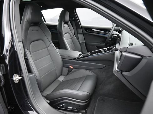 New 2026 Porsche Panamera image 30