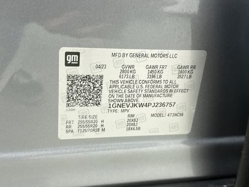 Used 2023 Chevrolet Traverse RS AWD/4WD image 28