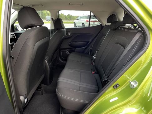 Used 2020 Hyundai Venue SEL FWD image 32