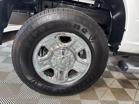 Used 2024 RAM 2500 Tradesman w/ Chrome Appearance Group image 29