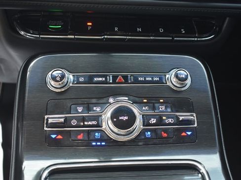 Used 2022 Lincoln Nautilus Reserve FWD image 27