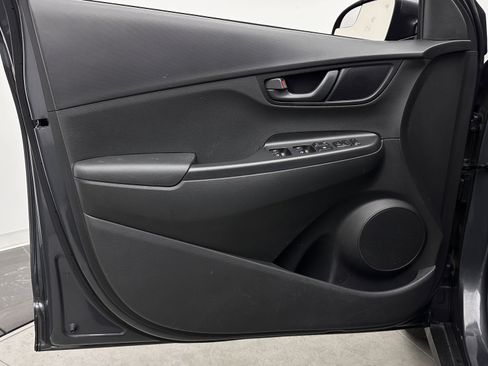 Used 2021 Hyundai Kona SE image 10