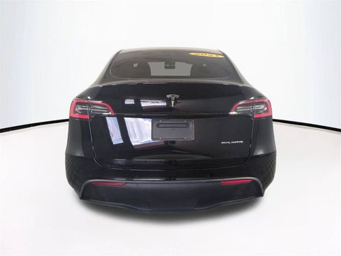 Used 2021 Tesla Model Y Long Range AWD/4WD image 6