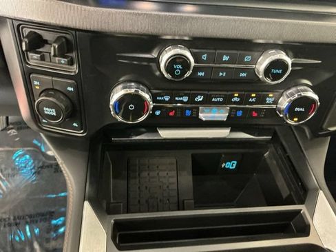 Used 2024 Ford F350 Platinum AWD/4WD image 25