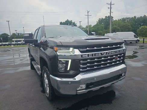 Used 2021 Chevrolet Silverado 2500 LTZ w/ LTZ Plus Package AWD/4WD image 9