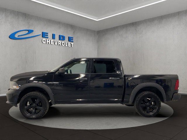 Used 2017 RAM 1500 Express w/ Black Ram 1500 Express Group AWD/4WD image 10