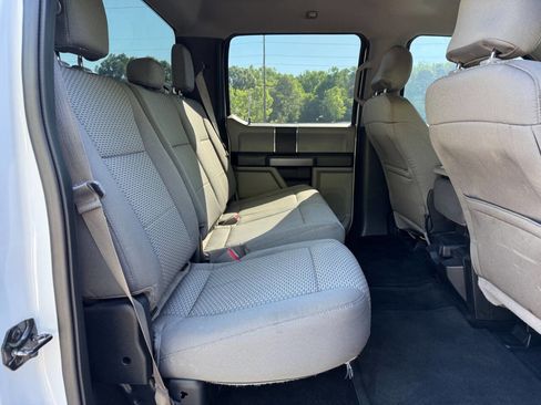 Used 2016 Ford F150 XLT AWD/4WD image 19
