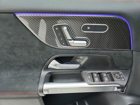Certified 2024 Mercedes-Benz GLB 250 image 26