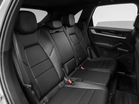 New 2025 Porsche Cayenne E-Hybrid image 87