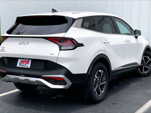 Used 2023 Kia Sportage LX AWD/4WD image 10