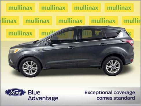 Used 2017 Ford Escape SE FWD image 10