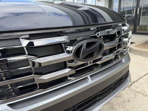 New 2026 Hyundai Tucson Limited image 21