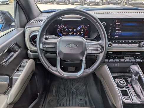 Used 2023 Chevrolet Colorado ZR2 w/ ZR2 Convenience Package III AWD/4WD image 16