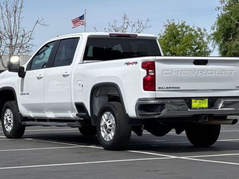 Used 2025 Chevrolet Silverado 2500 LT w/ Convenience Package AWD/4WD image 3