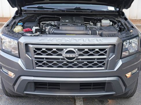 Used 2022 Nissan Frontier SV RWD image 7