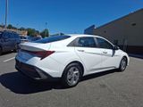 New 2025 Hyundai Elantra SE image 4
