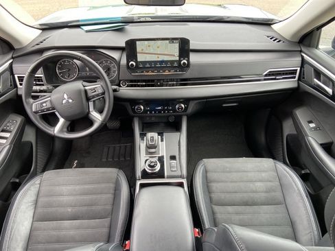 Used 2023 Mitsubishi Outlander SE FWD image 49