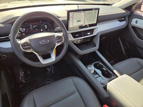 New 2026 Ford Explorer Active image 38