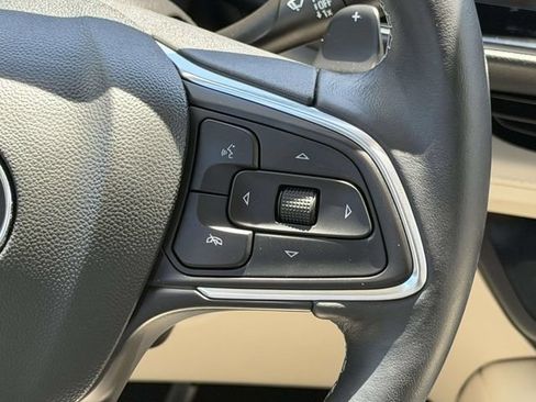 Used 2021 Buick Envision Avenir w/ Technology Package II AWD/4WD image 17