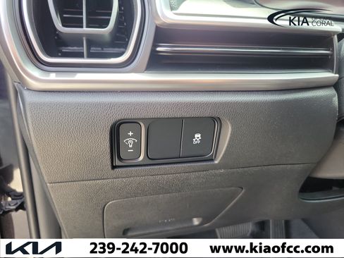 New 2026 Kia Sorento LX FWD image 21