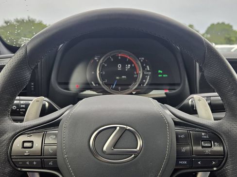 Used 2018 Lexus LC 500 Coupe w/ Performance Package RWD image 20