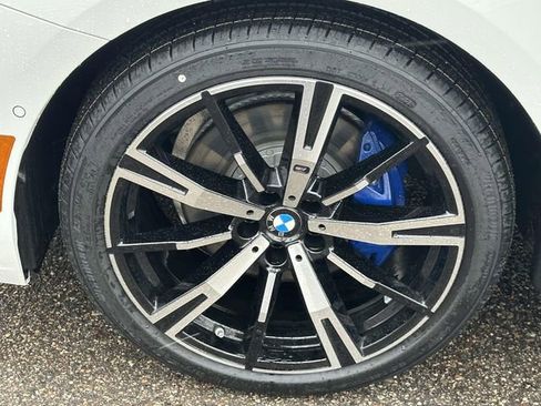 New 2026 BMW 530i xDrive w/ M Sport Package image 7