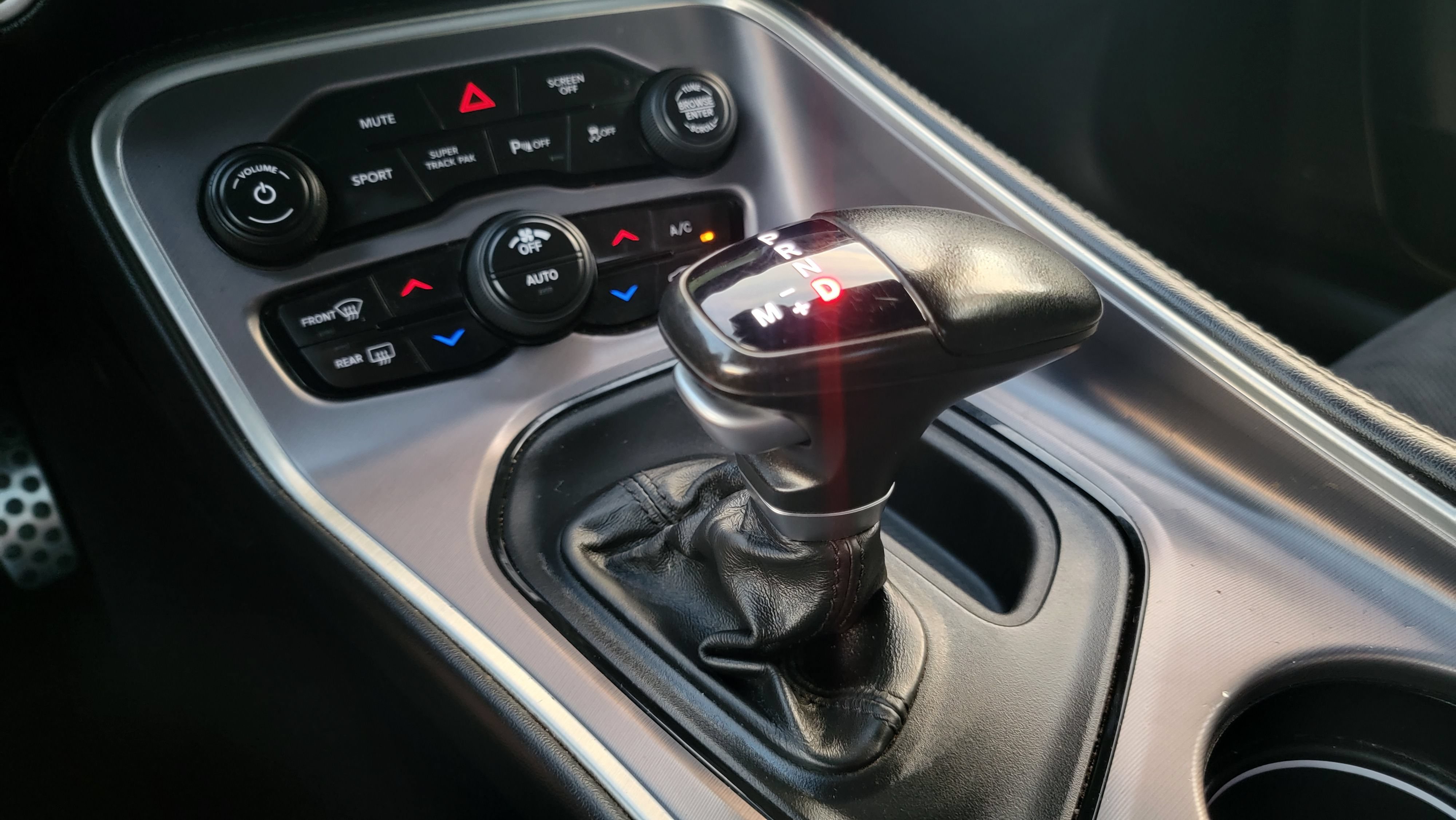 Used 2019 Dodge Challenger R/T w/ Plus Package RWD image 45