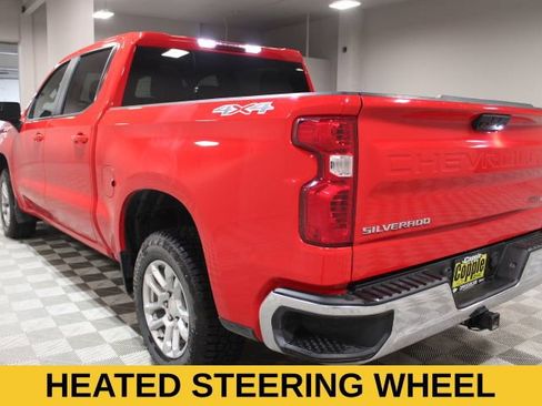 Used 2022 Chevrolet Silverado 1500 LT AWD/4WD image 8