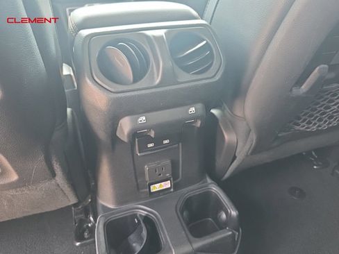 Used 2021 Jeep Gladiator Mojave AWD/4WD image 23