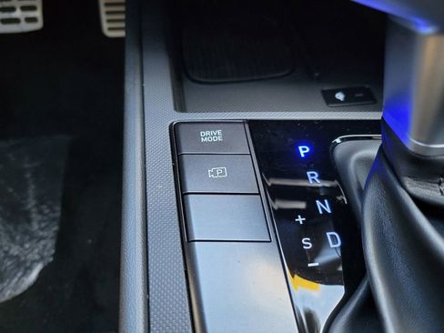 Used 2025 Hyundai Elantra Sport image 27