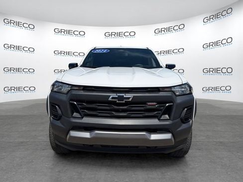 Used 2024 Chevrolet Colorado Trail Boss w/ Technology Package AWD/4WD image 2